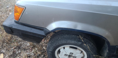 1983tercel1driverfrontfender.jpg